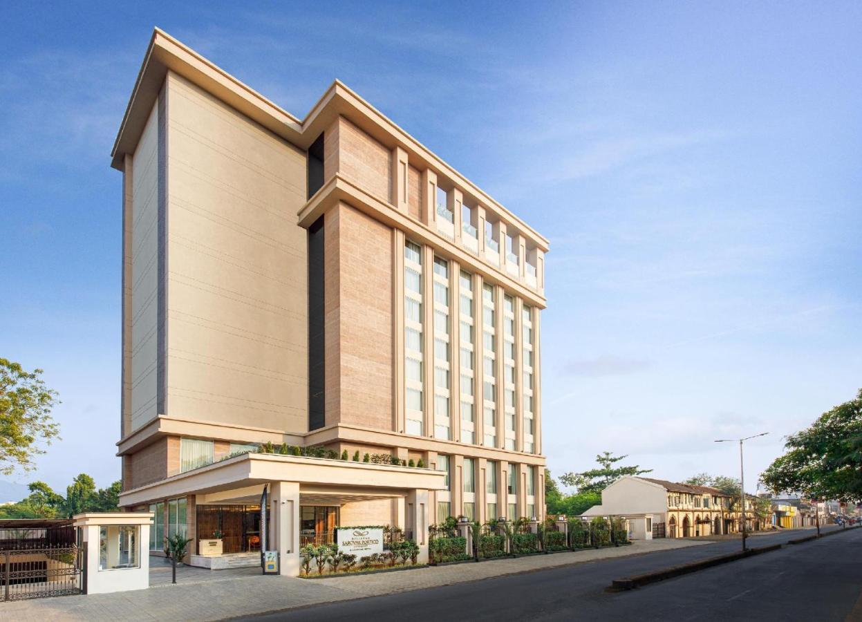 Bellevue Sarovar Premiere Джунагад Екстериор снимка