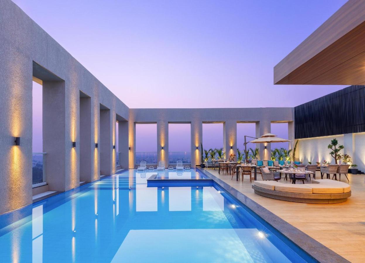 Bellevue Sarovar Premiere Джунагад Екстериор снимка